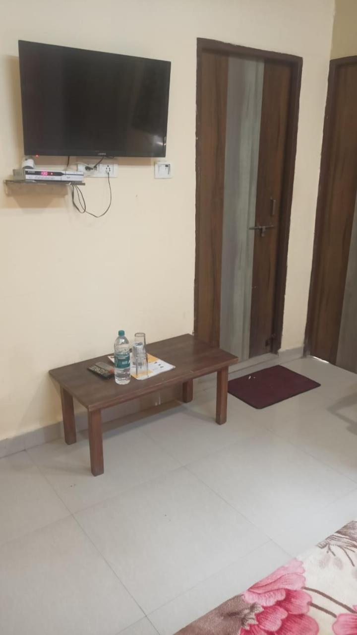 Hotel Shyam Utsav Mirzāpur Eksteriør bilde